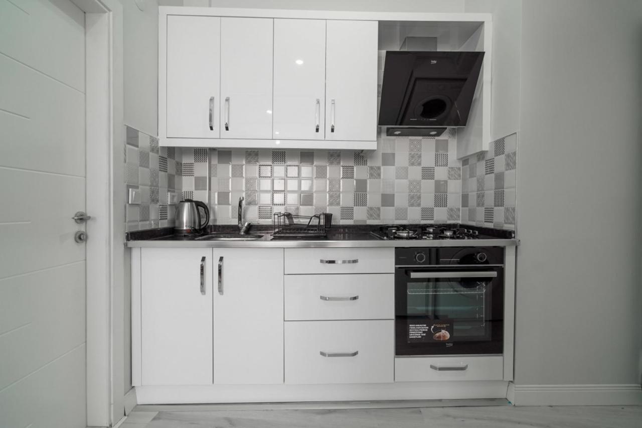 アンタルヤCharming And Central Flat Near Beach In Muratpasaアパートメント エクステリア 写真